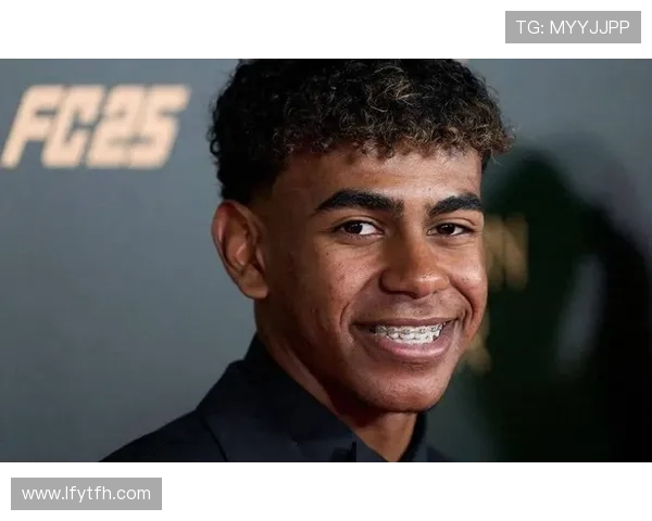 球星背后的故事:通过与几位足球运动员的交往了解他们的真实面貌 球星背后的故事:通过与几位足球运动员的交往了解他们的真实面貌